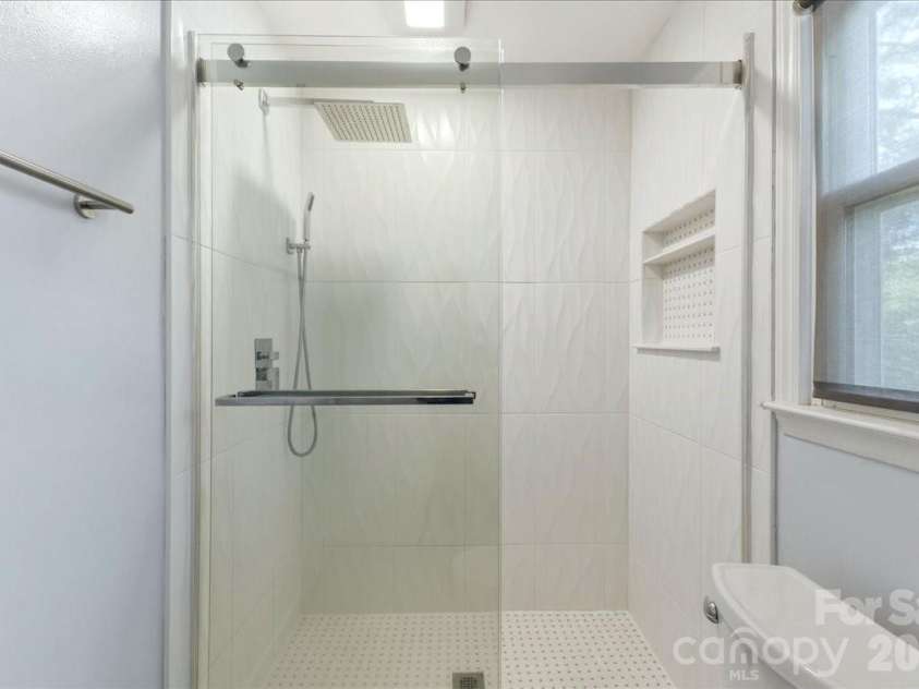 2516 Turnberry Lane, Charlotte, NC 28210.  MLS# CAR4366425, YatesRealty ID 20610. 