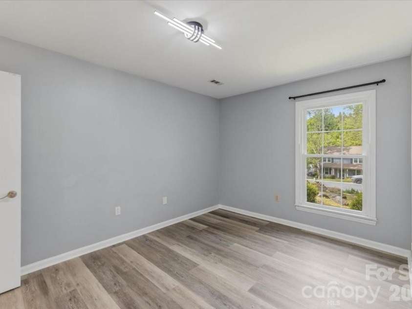 2516 Turnberry Lane, Charlotte, NC 28210.  MLS# CAR4366425, YatesRealty ID 20610. 