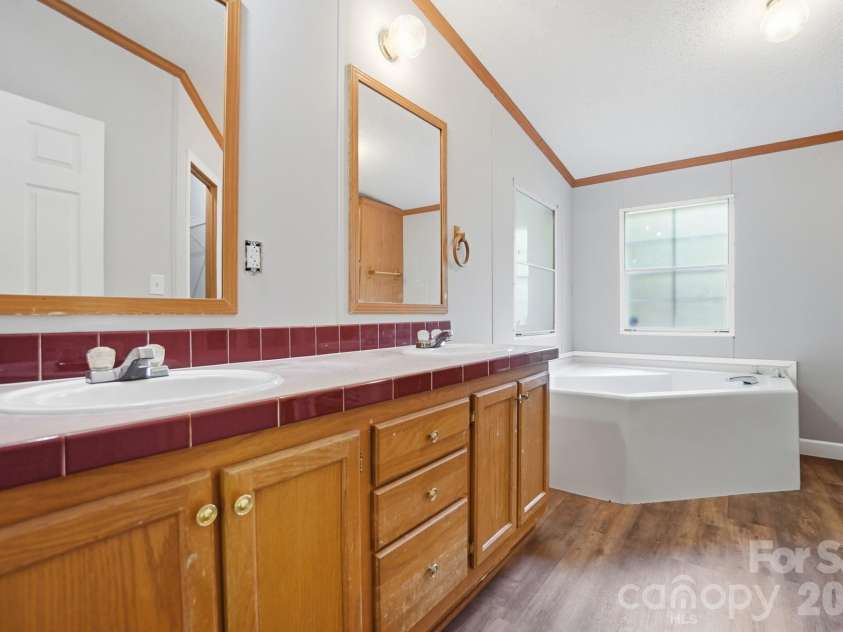 4965 Mundy Lane, Denver, NC 28037.  MLS# CAR4378943, YatesRealty ID 20611. 