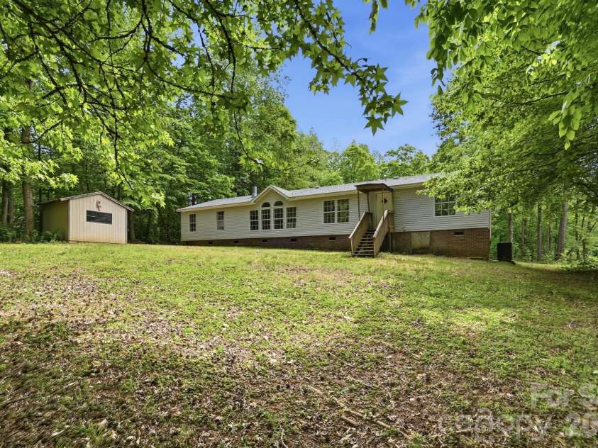 4965 Mundy Lane, Denver, NC 28037.  MLS# CAR4378943, YatesRealty ID 20611. 
