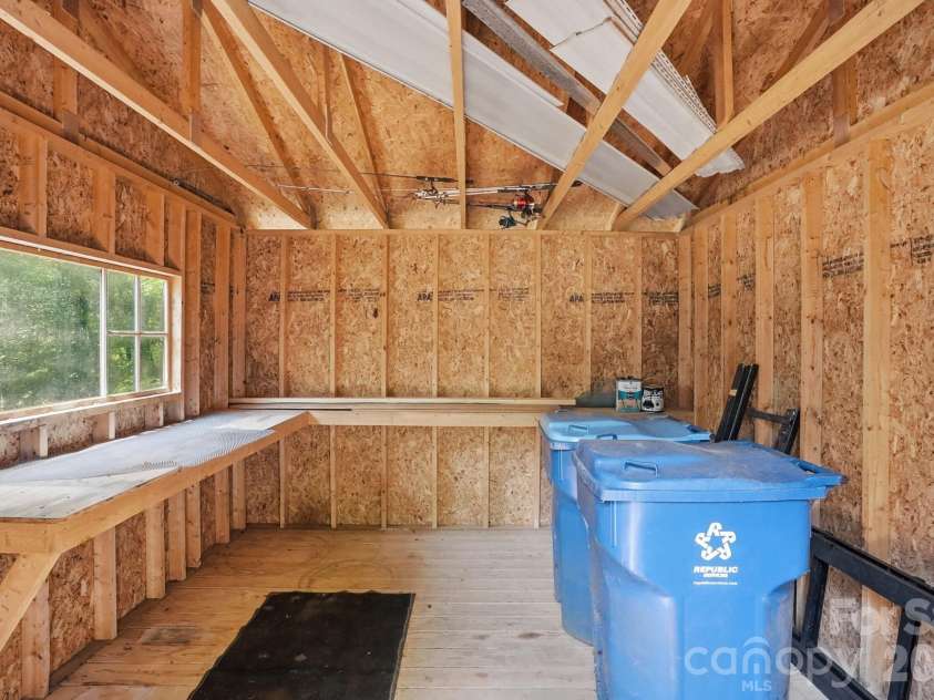 4965 Mundy Lane, Denver, NC 28037.  MLS# CAR4378943, YatesRealty ID 20611. 