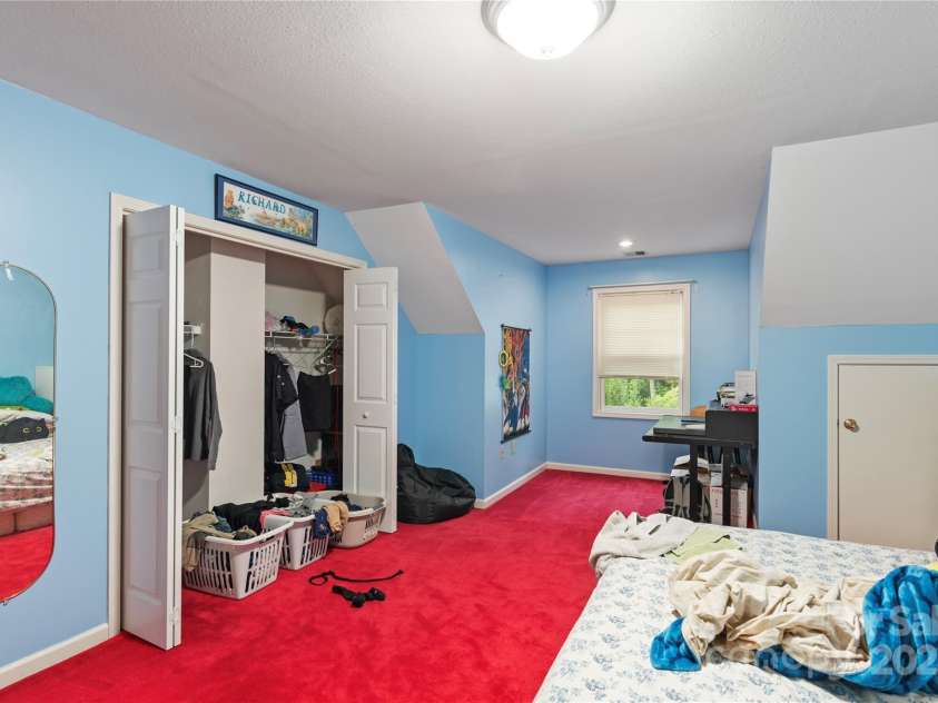 98 Choga Ridge, Whittier, NC 28789.  MLS# CAR4270600, YatesRealty ID 20612. 