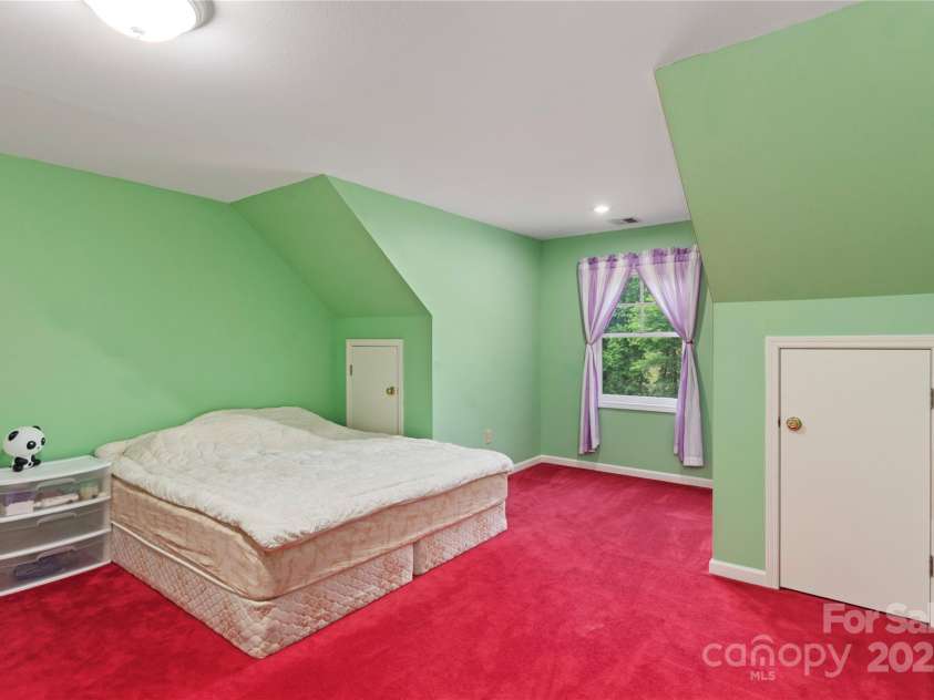 98 Choga Ridge, Whittier, NC 28789.  MLS# CAR4270600, YatesRealty ID 20612. 