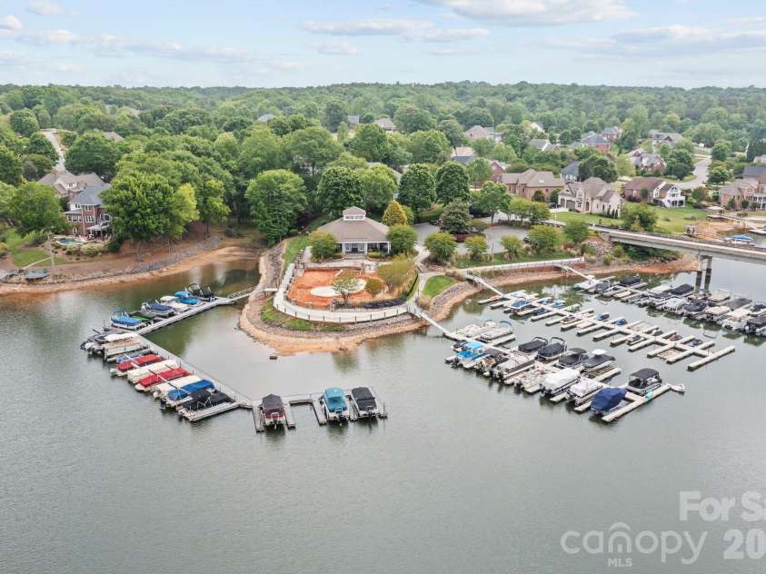 221 Windemere Isle Road, Statesville, NC 28677.  MLS# CAR4377270, YatesRealty ID 20613. 