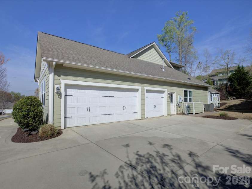1343 Kings Bottom Drive, Fort Mill, SC 29715.  MLS# CAR4361159, YatesRealty ID 20615. 