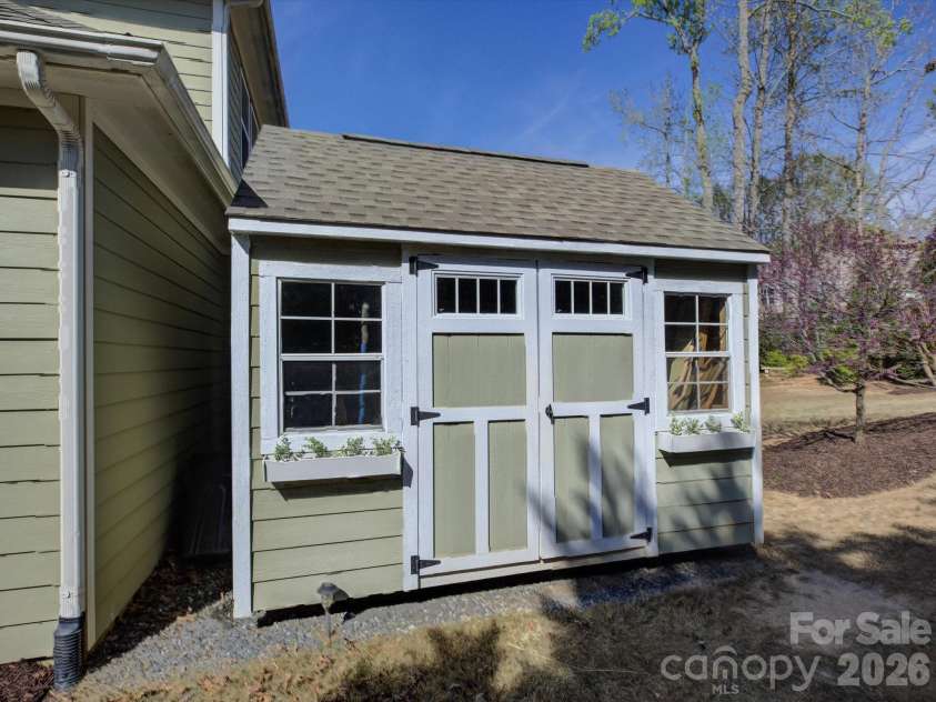 1343 Kings Bottom Drive, Fort Mill, SC 29715.  MLS# CAR4361159, YatesRealty ID 20615. 