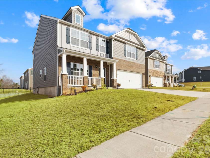 10820 Tuff Lane, Davidson, NC 28036.  MLS# CAR4352166, YatesRealty ID 20616. 