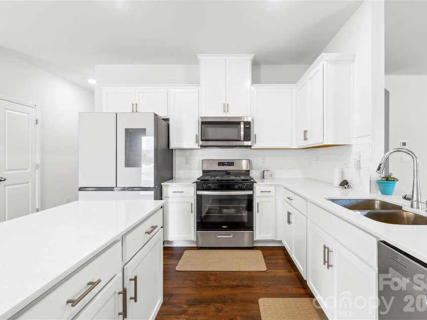 10820 Tuff Lane, Davidson, NC 28036.  MLS# CAR4352166, YatesRealty ID 20616. 