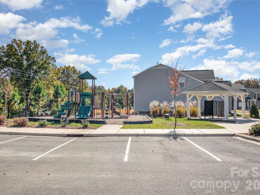 10820 Tuff Lane, Davidson, NC 28036.  MLS# CAR4352166, YatesRealty ID 20616. 