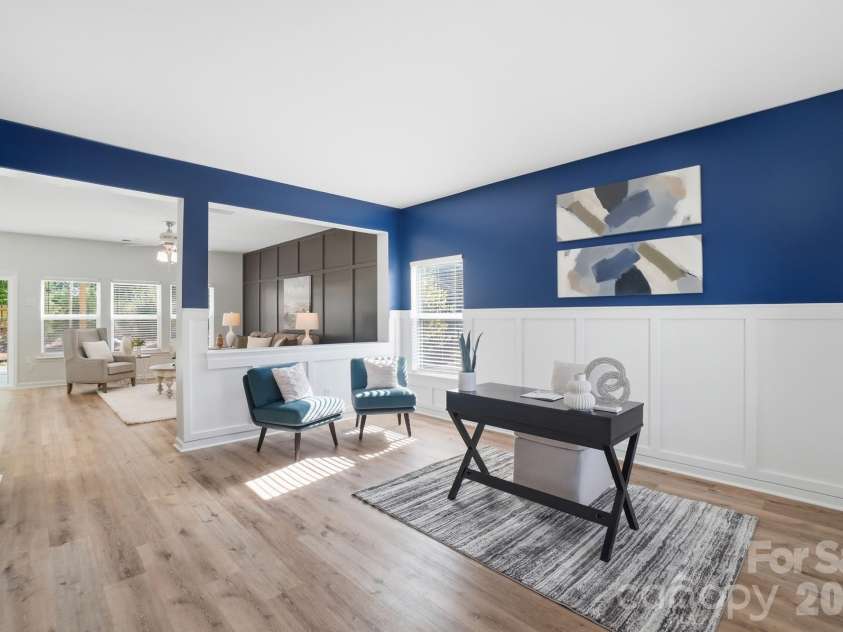 9713 Falling Stream Drive, Charlotte, NC 28214.  MLS# CAR4367748, YatesRealty ID 20617. 