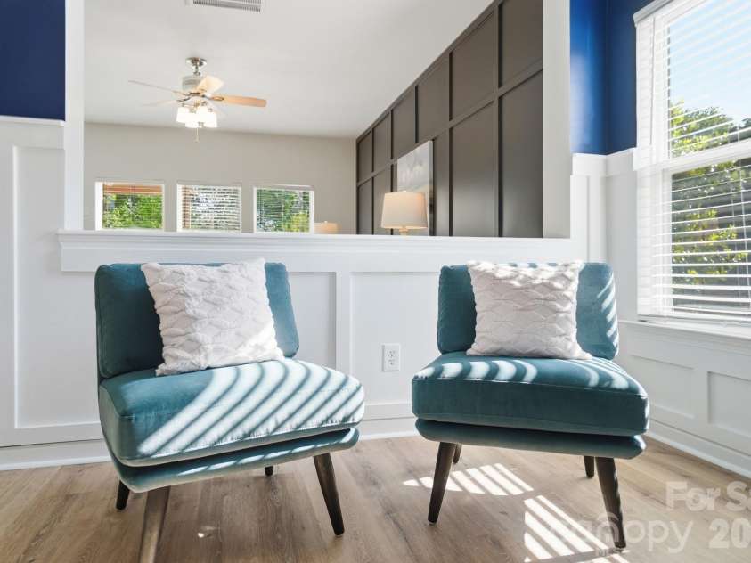 9713 Falling Stream Drive, Charlotte, NC 28214.  MLS# CAR4367748, YatesRealty ID 20617. 