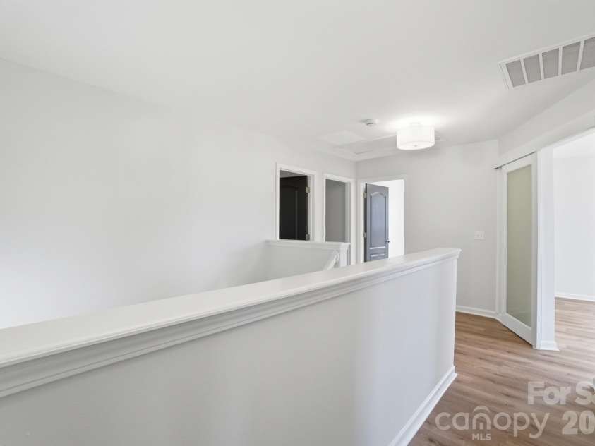 9713 Falling Stream Drive, Charlotte, NC 28214.  MLS# CAR4367748, YatesRealty ID 20617. 