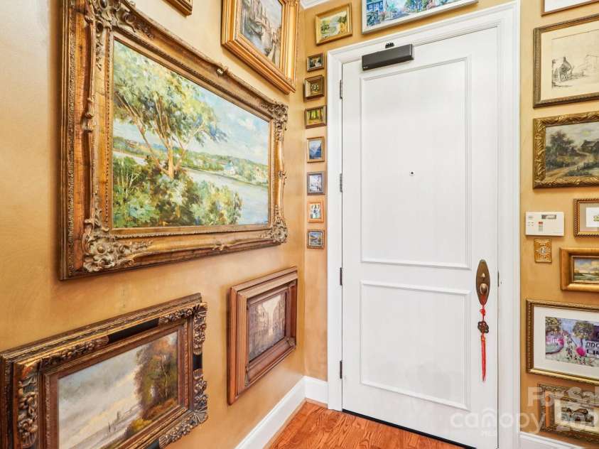 229 Church Street, Charlotte, NC 28202.  MLS# CAR4272254, YatesRealty ID 20618. 