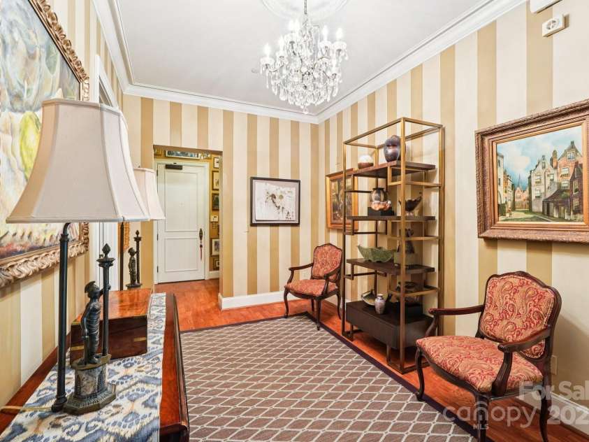 229 Church Street, Charlotte, NC 28202.  MLS# CAR4272254, YatesRealty ID 20618. 