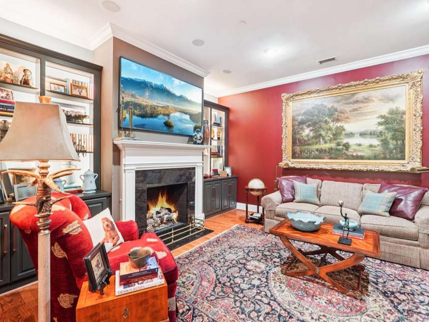 229 Church Street, Charlotte, NC 28202.  MLS# CAR4272254, YatesRealty ID 20618. 