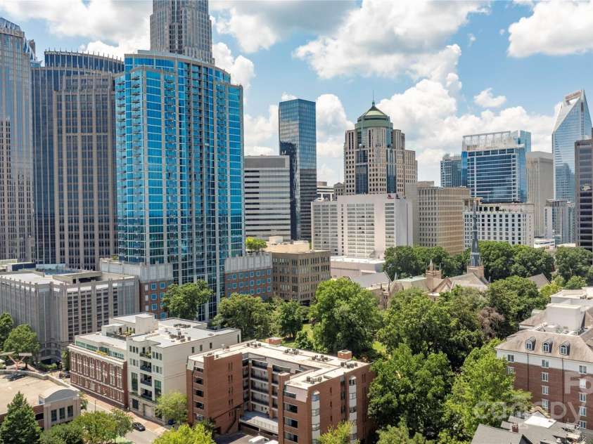 229 Church Street, Charlotte, NC 28202.  MLS# CAR4273884, YatesRealty ID 20618. 