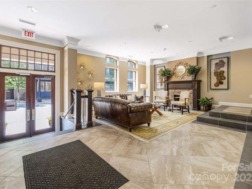229 Church Street, Charlotte, NC 28202.  MLS# CAR4273884, YatesRealty ID 20618. 