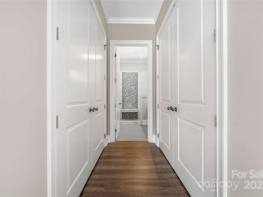 229 Church Street, Charlotte, NC 28202.  MLS# CAR4273884, YatesRealty ID 20618. 