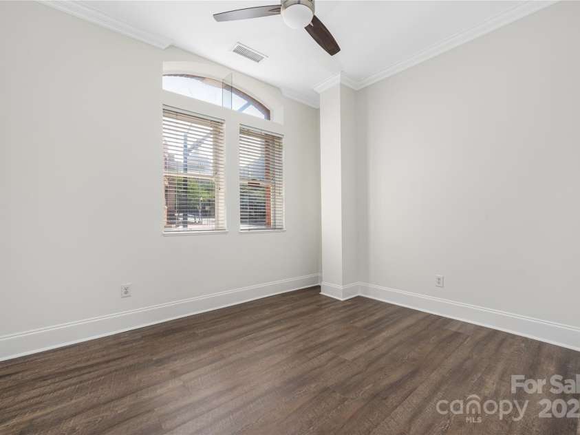 229 Church Street, Charlotte, NC 28202.  MLS# CAR4273884, YatesRealty ID 20618. 