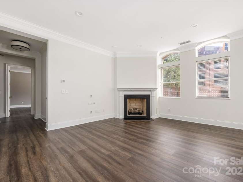 229 Church Street, Charlotte, NC 28202.  MLS# CAR4273884, YatesRealty ID 20618. 