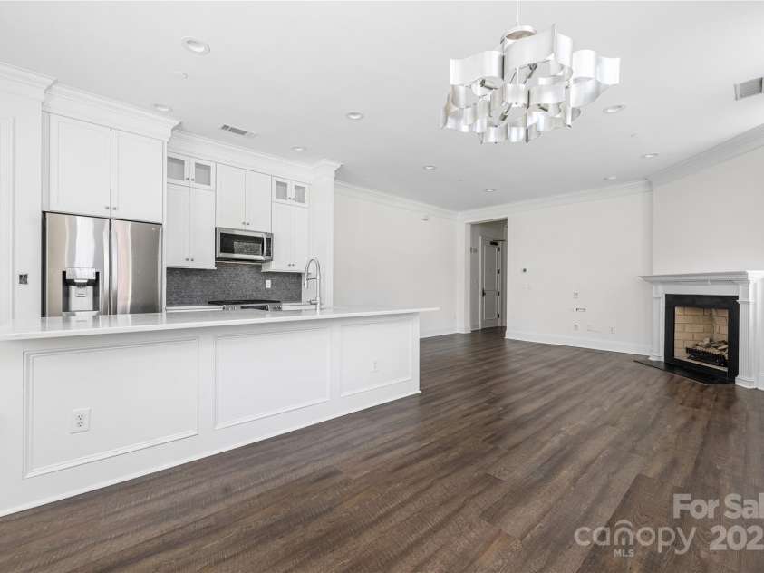 229 Church Street, Charlotte, NC 28202.  MLS# CAR4273884, YatesRealty ID 20618. 