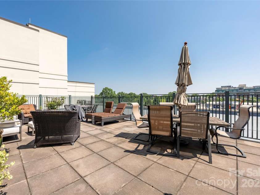 229 Church Street, Charlotte, NC 28202.  MLS# CAR4273884, YatesRealty ID 20618. 