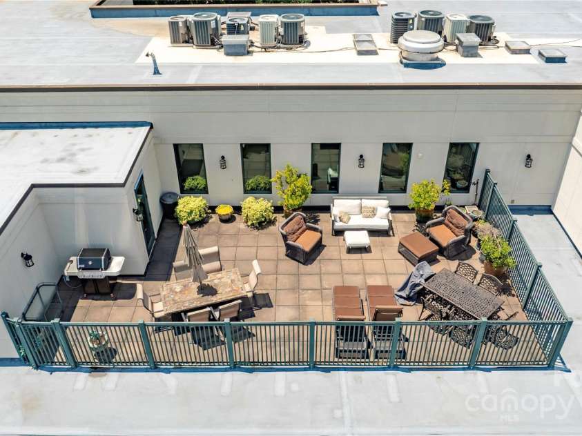 229 Church Street, Charlotte, NC 28202.  MLS# CAR4273884, YatesRealty ID 20618. 