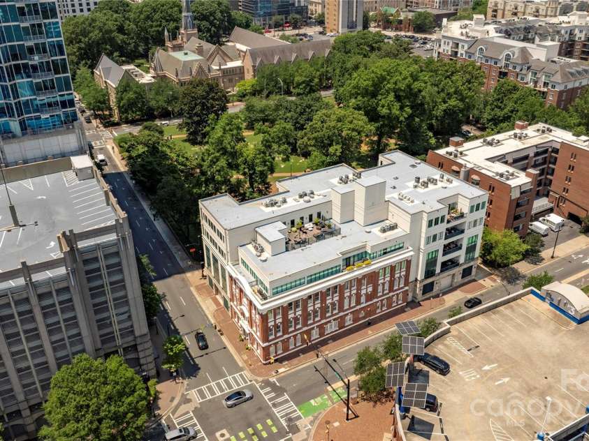 229 Church Street, Charlotte, NC 28202.  MLS# CAR4273884, YatesRealty ID 20618. 