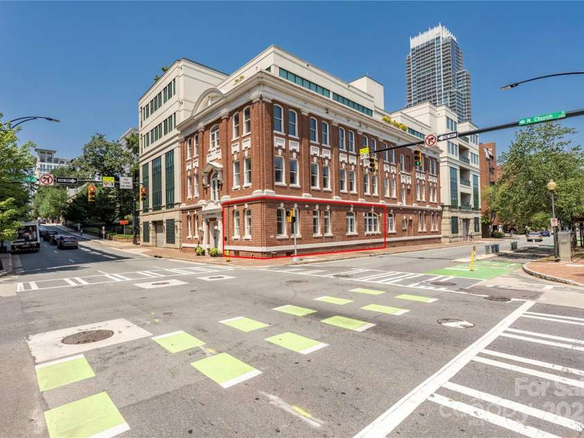 229 Church Street, Charlotte, NC 28202.  MLS# CAR4273884, YatesRealty ID 20618. 