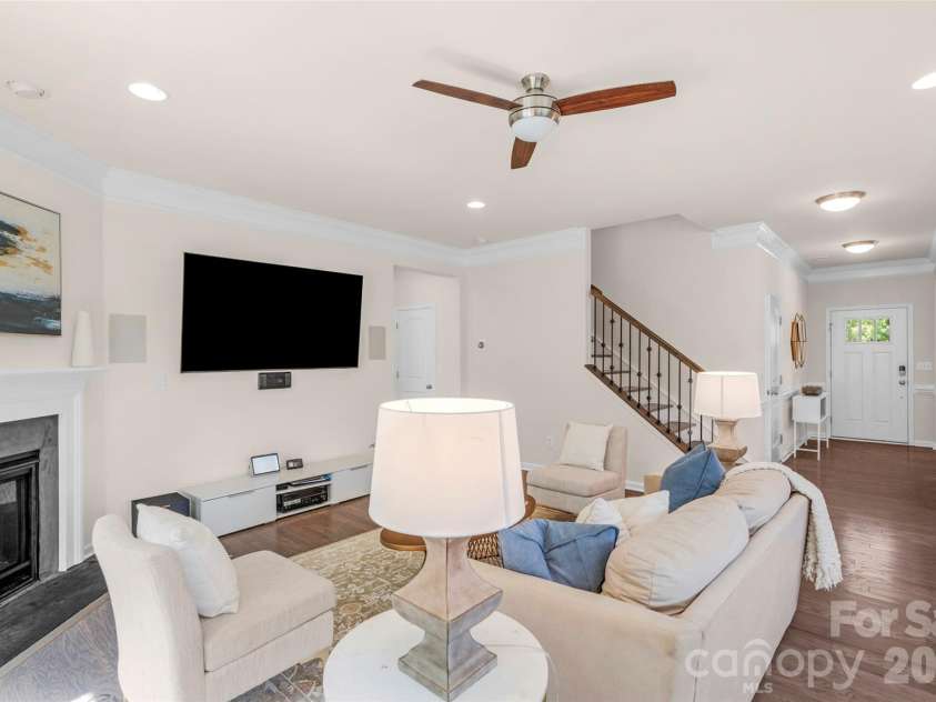 3043 Carriage Oak Way, Fort Mill, SC 29707.  MLS# CAR4374637, YatesRealty ID 20619. 