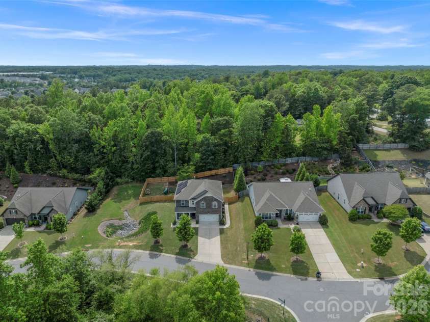 3043 Carriage Oak Way, Fort Mill, SC 29707.  MLS# CAR4374637, YatesRealty ID 20619. 