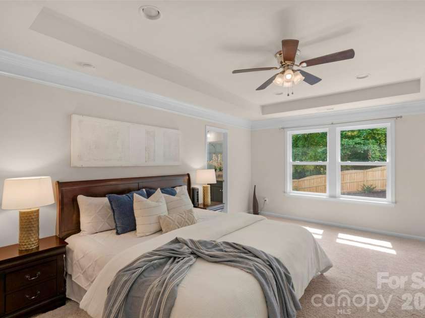 3043 Carriage Oak Way, Fort Mill, SC 29707.  MLS# CAR4374637, YatesRealty ID 20619. Primary bedroom