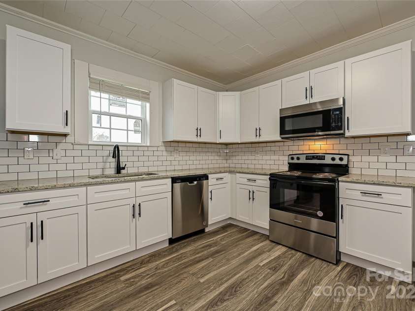 613 Liberty Street, Salisbury, NC 28144.  MLS# CAR4270761, YatesRealty ID 20619. 