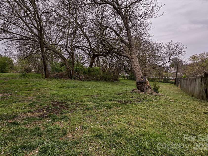 613 Liberty Street, Salisbury, NC 28144.  MLS# CAR4270761, YatesRealty ID 20619. 