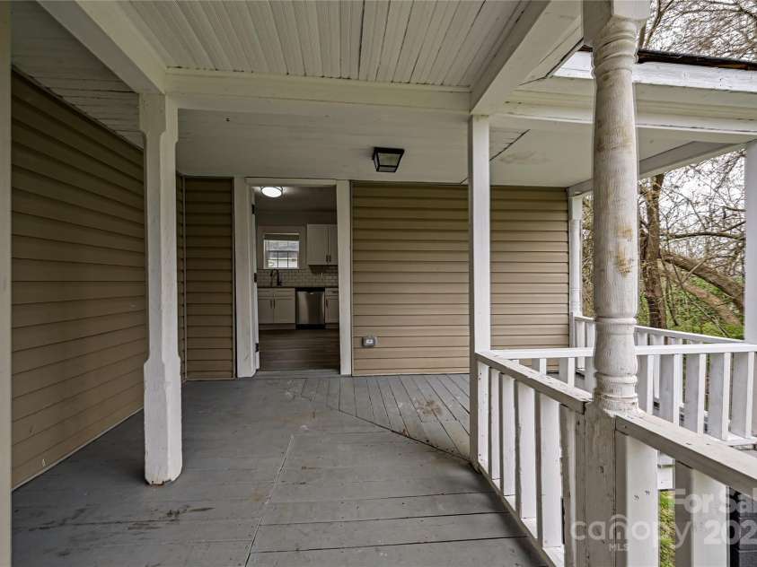 613 Liberty Street, Salisbury, NC 28144.  MLS# CAR4270761, YatesRealty ID 20619. 