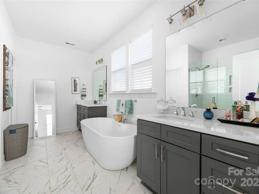 235 Goldenrod Circle, Salisbury, NC 28147.  MLS# CAR4212136, YatesRealty ID 2062. Primary ensuite bath