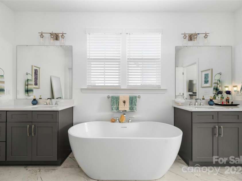235 Goldenrod Circle, Salisbury, NC 28147.  MLS# CAR4212136, YatesRealty ID 2062. Primary ensuite bath