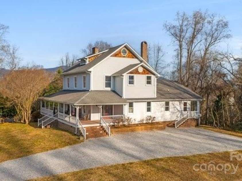 44 Bickford Avenue, Tryon, NC 28782.  MLS# CAR4328011, YatesRealty ID 2062. 