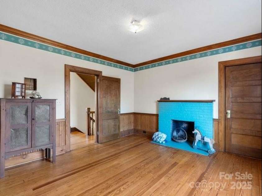 44 Bickford Avenue, Tryon, NC 28782.  MLS# CAR4328011, YatesRealty ID 2062. 