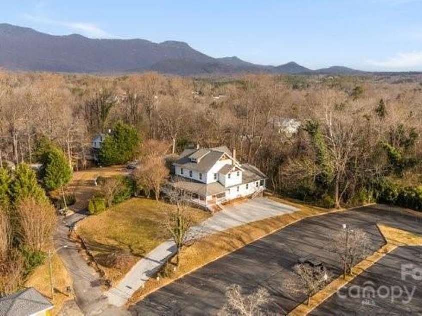 44 Bickford Avenue, Tryon, NC 28782.  MLS# CAR4328011, YatesRealty ID 2062. 