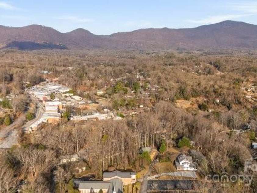 44 Bickford Avenue, Tryon, NC 28782.  MLS# CAR4328011, YatesRealty ID 2062. 