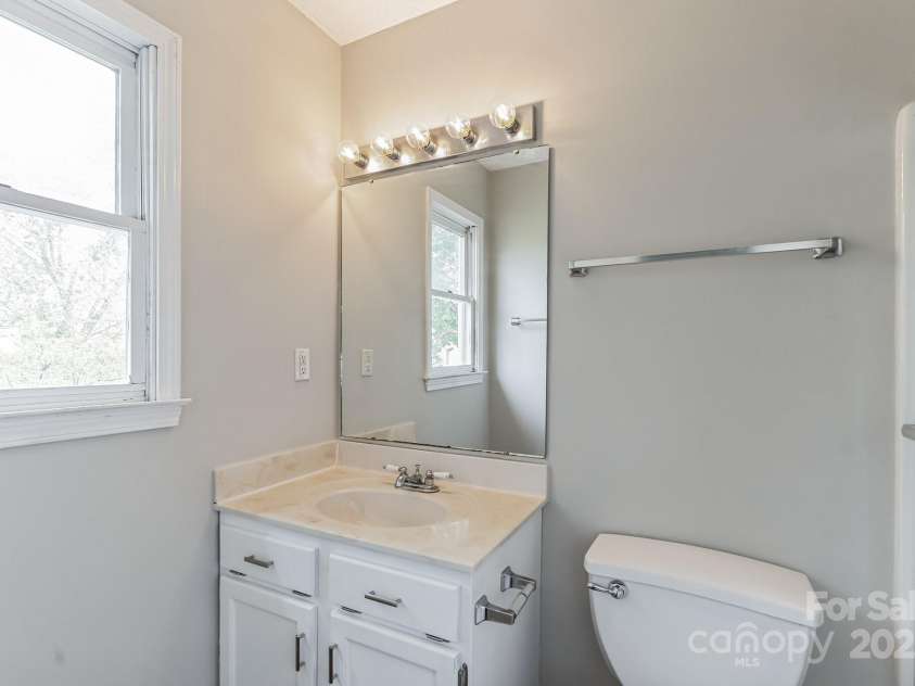 120 Tower Drive, Statesville, NC 28677.  MLS# CAR4272638, YatesRealty ID 20620. 