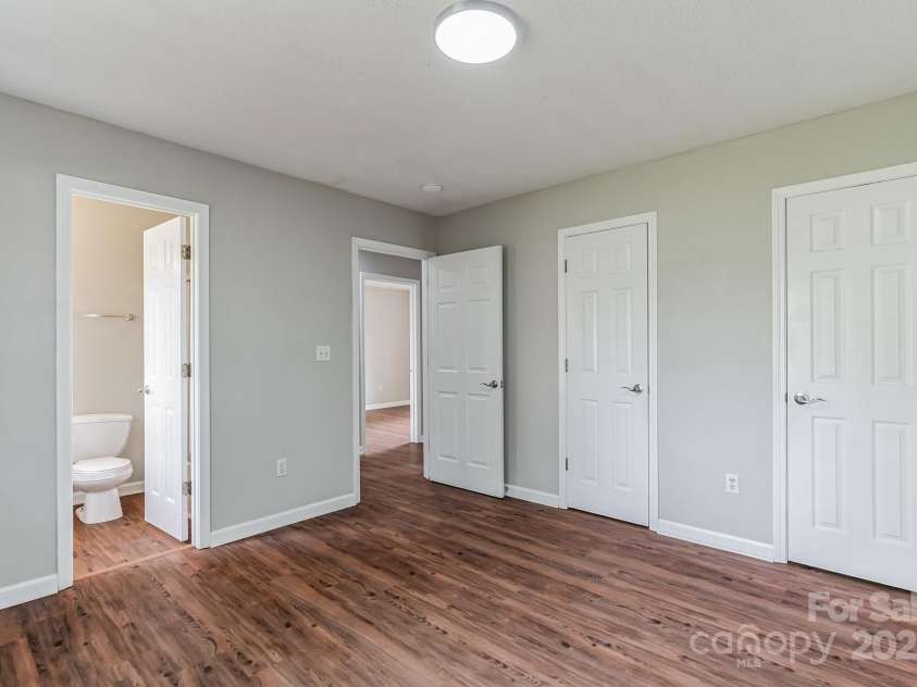 120 Tower Drive, Statesville, NC 28677.  MLS# CAR4272638, YatesRealty ID 20620. 