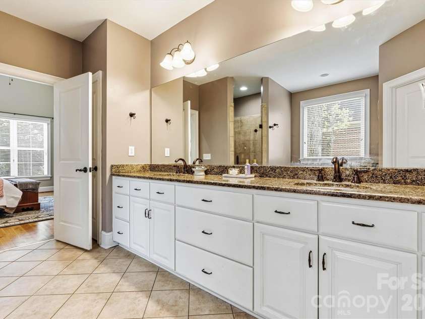 224 Birdie Drive, Stanley, NC 28164.  MLS# CAR4363187, YatesRealty ID 20620. 