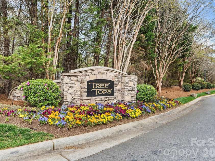 224 Birdie Drive, Stanley, NC 28164.  MLS# CAR4363187, YatesRealty ID 20620. 