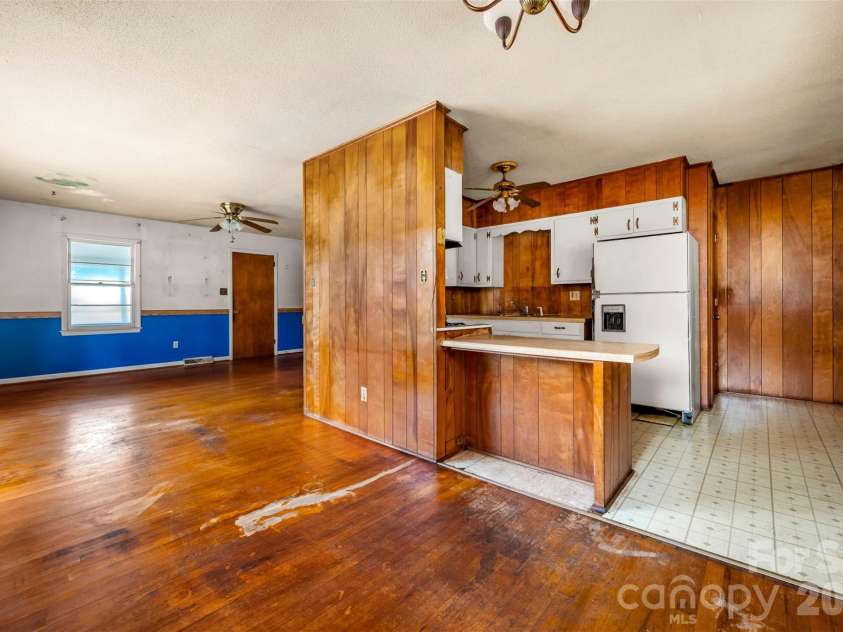 183 Seitz Drive, Forest City, NC 28043.  MLS# CAR4375504, YatesRealty ID 20621. 