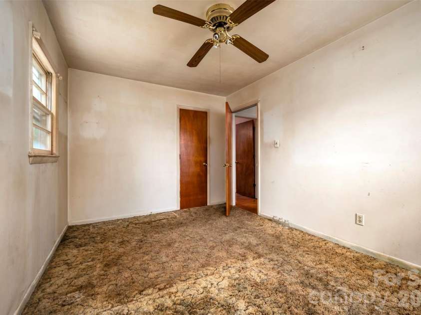 183 Seitz Drive, Forest City, NC 28043.  MLS# CAR4375504, YatesRealty ID 20621. 