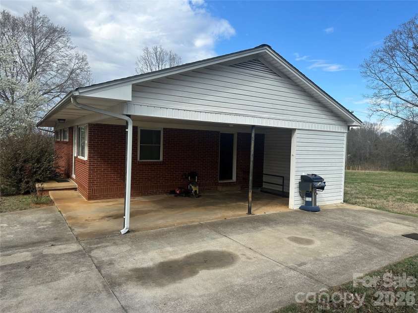 5164 Lavern Street, Conover, NC 28613.  MLS# CAR4341891, YatesRealty ID 20622. 