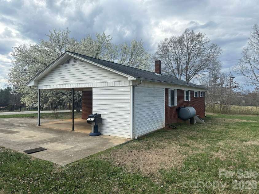 5164 Lavern Street, Conover, NC 28613.  MLS# CAR4341891, YatesRealty ID 20622. 