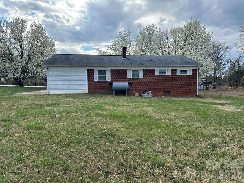 5164 Lavern Street, Conover, NC 28613.  MLS# CAR4341891, YatesRealty ID 20622. 